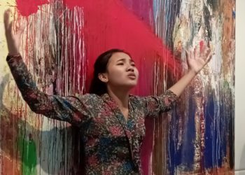 Nanda Ayu Rini dari SMAN 1 Kuta Mainkan Monolog “Inggit” di TonCity Artspace