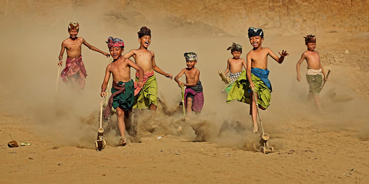 Menghadirkan Ekspresi Keceriaan Anak-anak Secara Natural dalam Foto