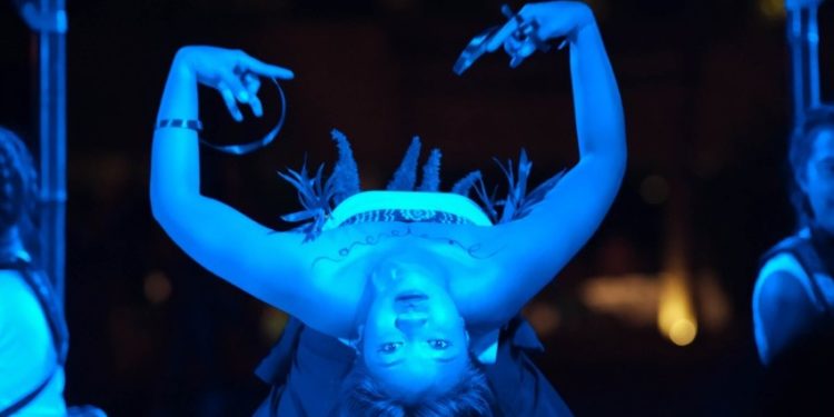 Ruang yang Cair Tanpa Kelekatan Bentuk | Catatan Menonton Srayamurtikanti di Potato Head