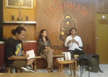 Manik dan Kabut yang Dicarinya | Diskusi Buku “Kota Kabut Walli Jing Kang”