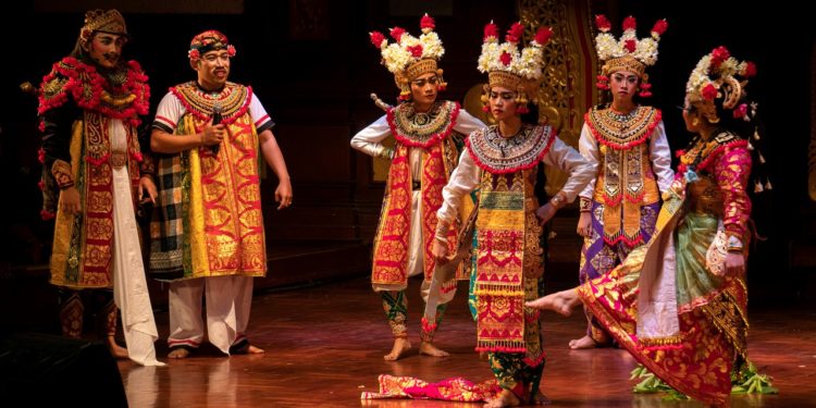 Klasik Arja Citta Usadhi Badung vs Dingin Gedung Ksirarnawa