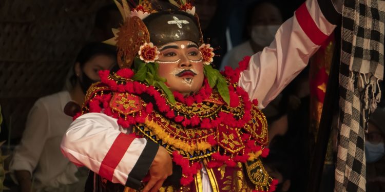 “Ala Pidabdab Ala Kepanggih” dari Gambuh Padangaji, Peringsari, Selat, Karangasem….