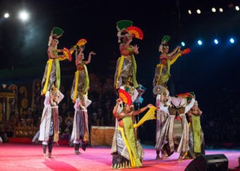 Menonton Gong Kebyar Kabupaten Gianyar Seperti Perjalanan Denpasar ke Singaraja Via Tegallalang