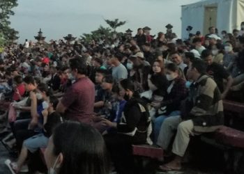 “Pak (Bupati) Suwirta, Baang Bonuuuuuuuus!” | Betapa Lucu-lucu “Suryak Siu” Penonton PKB