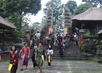 Di Balik Pura  Samuan Tiga, Yang Tampak dan Tak Tampak  | Dari Temu Seni Tari – Indonesia Bertutur