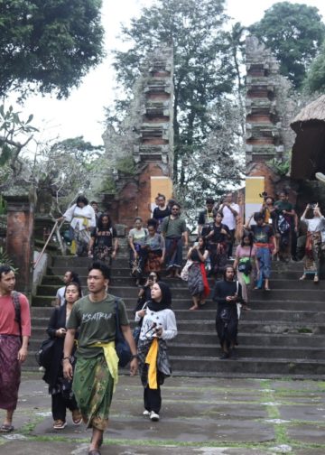 Di Balik Pura  Samuan Tiga, Yang Tampak dan Tak Tampak  | Dari Temu Seni Tari – Indonesia Bertutur