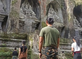 Perjalanan Menuju Candi Tebing Gunung Kawi, Sebuah Pengalaman Waktu dan Ruang yang Liyan