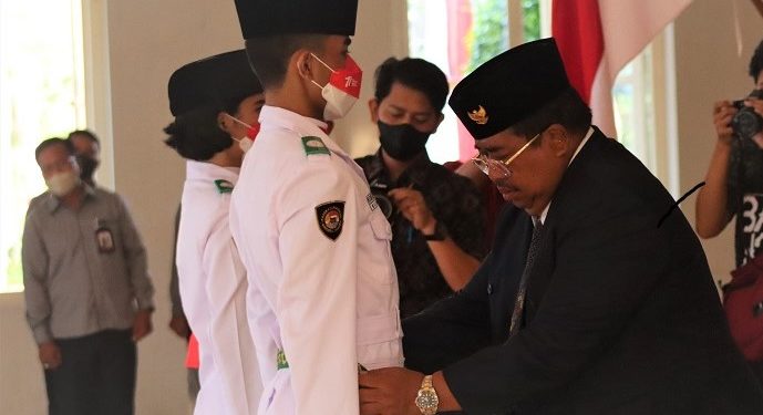 Bupati Buleleng Kukuhkan Anggota Paskibraka 2022