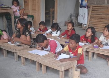 Rumah Belajar Gebang di Desa Tembok: Literasi Anak-anak dari Buleleng Timur