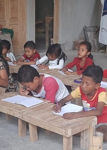 Rumah Belajar Gebang di Desa Tembok: Literasi Anak-anak dari Buleleng Timur