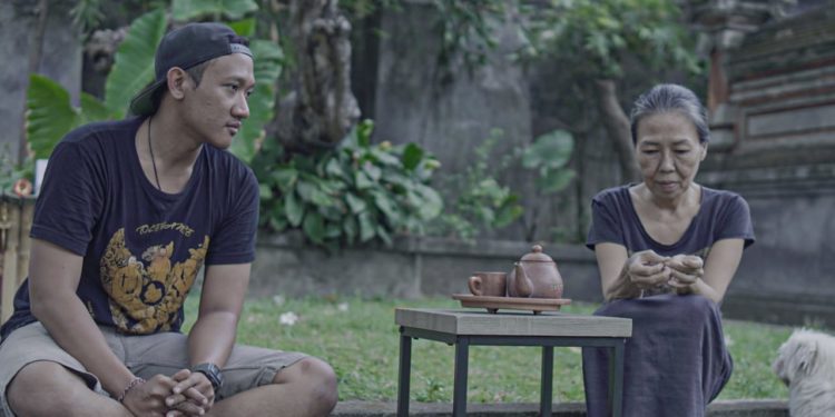 Mencicipi Legenda Rasa Kopi Banyuatis Melalui Teater