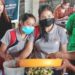 KKN Mahasiswa Unud di Desa Duda: Warga Belajar Membuat Eco-Enzyme