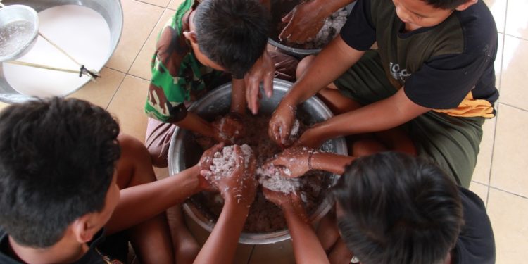 Nandusin, Lontong Serapah dan Cooking Class: Sebuah Cita-cita