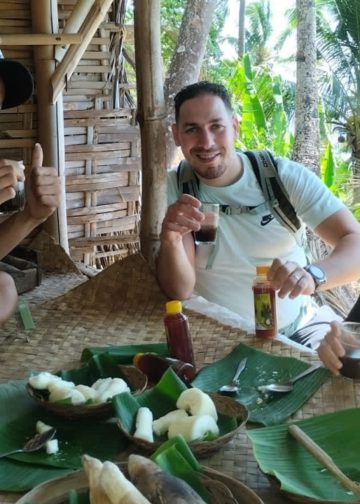 Wisata Jalan-jalan di Desa Les: Dari Pantai ke Bukit, Dari Palung Garam ke Panen Kunyit