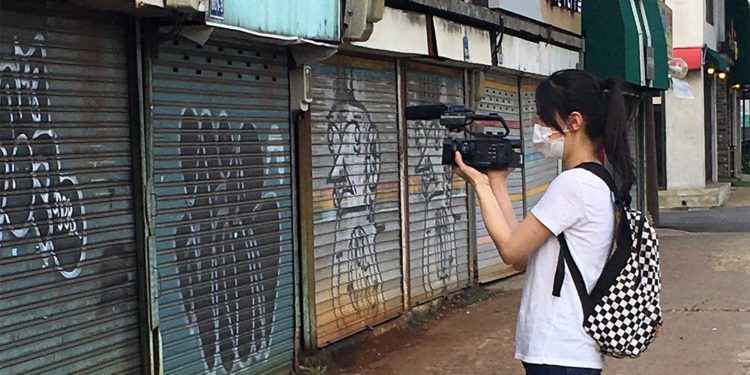 Ketika Kota Menjelma Kata | Catatan Film “Walking Through Words” dalam Minikino Film Week 8