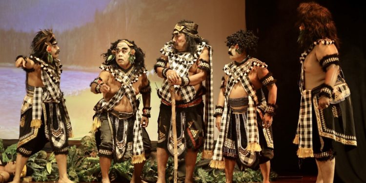 Tubuh Tradisi dalam Pertunjukan Teater Mini