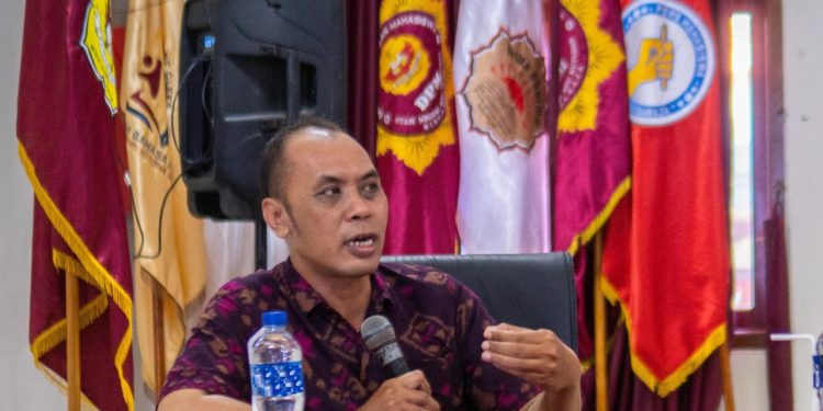 Menziarahi Monumen Kata-kata Kota Singaraja