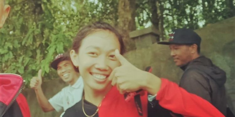 Atet Sepeda Buleleng Luh Elsa Putri Rani Raih Emas dari Nomor Downhill Putri