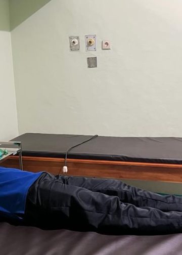 Ada Akupuntur, Pijat Refleksi dan Konsultasi Pengobatan Herbal di Poliklinik Tradisional RSUD Buleleng