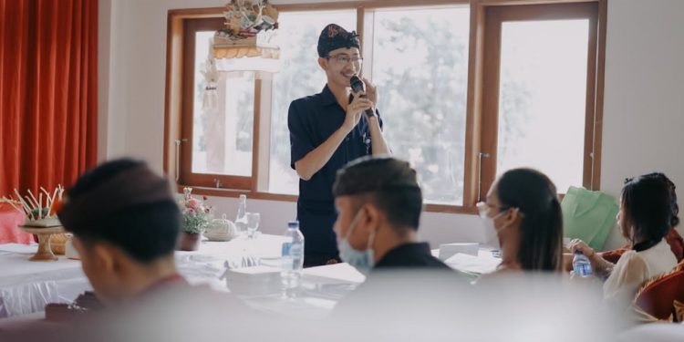 Hal-hal yang Perlu Diketahui Oleh MC Berbahasa Bali | Dari Penuntun Ugrawakya Yowana Desa Adat se-Buleleng