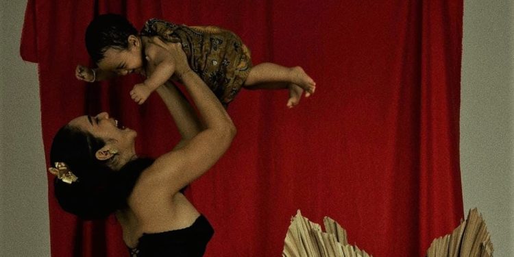 Pencarian Ibu Hanya Bisa Kau Temukan Jika Kau Menerima Anak-anak  Tanpa Memikirkan Mereka Siapa