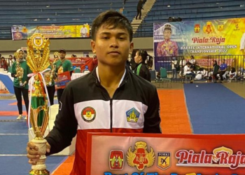 Dari Tajun, Komang Lolak Sastrawan yang Anak Buruh itu, Mendunia Lewat Karate