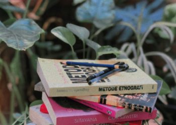 Gagal (Paham) Menulis Esai | Tanggapan Atas Esai I Wayan Artika