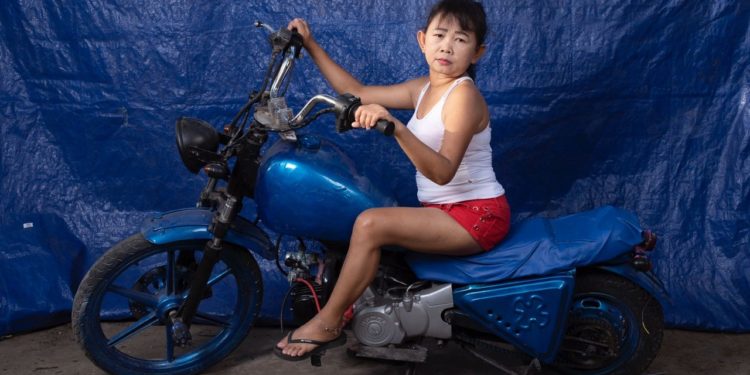 Di Luar Apa yang Dianggap Sebagai Kecantikan | Dari Pameran Fotografi Karya Ted van der Hulst