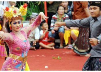 Ketut Sari, Penari Joged Sinabun: Menari untuk Biaya Merawat Orang Tua yang Sakit