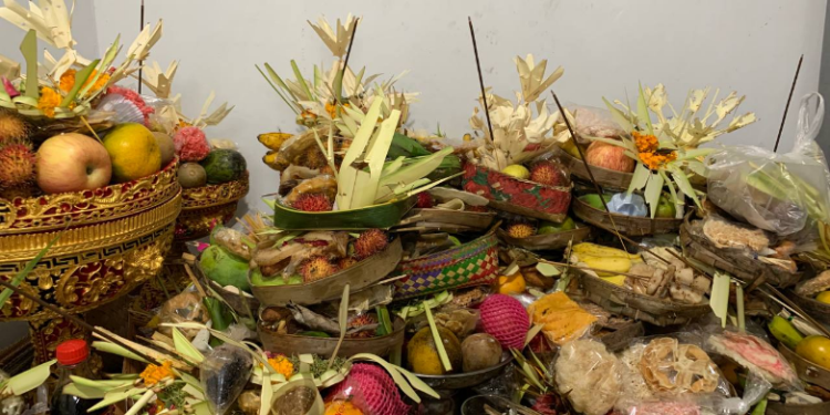 “Ngejot Jerimpen”, Aplikasi Pawongan yang Humanis, Toleran, dan Pluralis di Desa Adat Kelampuak, Tamblang