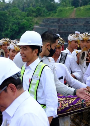Bendungan Tamblang Mulus Tanpa Protes: Sejak Rencana Hingga Diresmikan Presiden Jokowi
