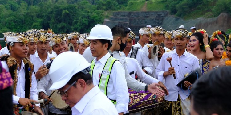 Bendungan Tamblang Mulus Tanpa Protes: Sejak Rencana Hingga Diresmikan Presiden Jokowi