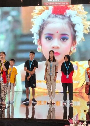 Ratusan Siswa SD dan SMP Bergembira Ikuti Festival Tunas Bahasa Ibu di Jakarta