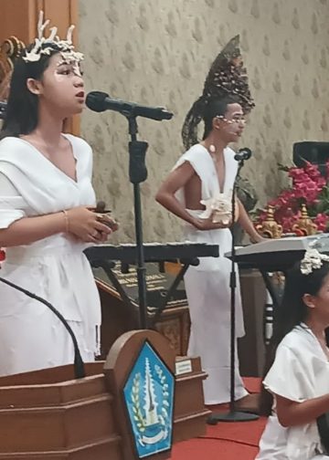 Komunitas Budang Bading Badung: Puisi-Musik yang Apik pada Bulan Bahasa Bali di Kabupaten Badung