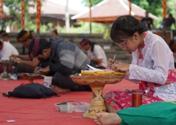 Remaja Bali Kini Sudah Mengenal Prasi