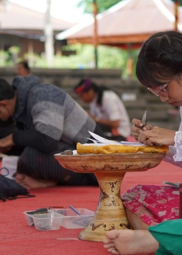 Remaja Bali Kini Sudah Mengenal Prasi
