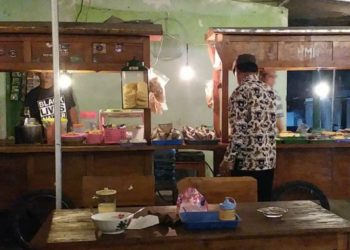 Berbagi Makanan atau Berbagi Postingan Makanan