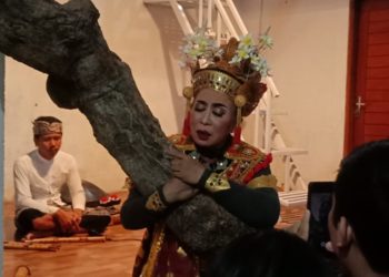 Arja Siki Surpanaka: Sebuah Pembelaan Cok Sawitri