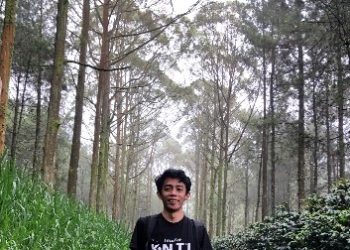 Puisi-puisi Muhammad Farhan Azizi | Sabun Cuci Kuah Nasi