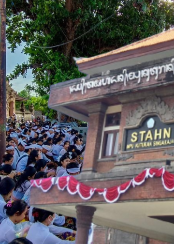 Prodi Teologi Hindu di Kampus Hindu: Peluang Kerja Banyak, Tapi Sepi Peminat