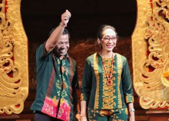 Fashion Show Memperkenalkan Kain Tenun dan Endek Buleleng