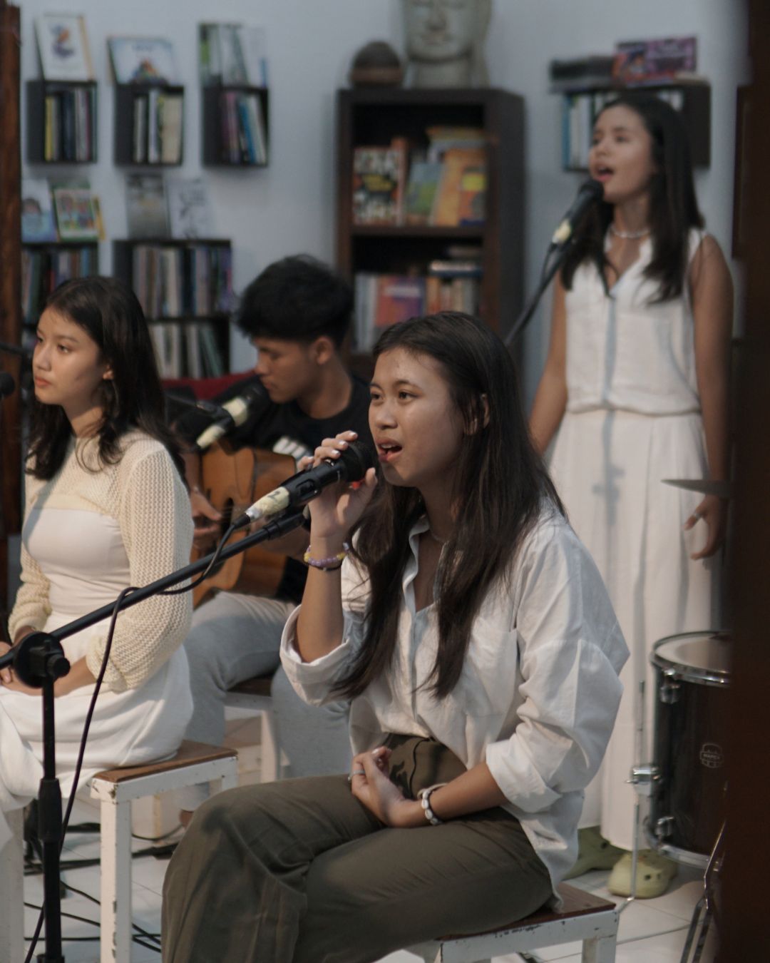 Suara Perlawanan dalam Alunan Musikalisasi Puisi Budang Bading Badung ...