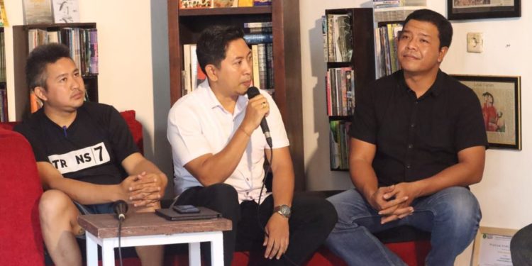 Menjadikan Program Informasi Desa Sepopulis Bedah Rumah, Infrastruktur Desa, atau Bansos Sembako | Catatan Tatkala May May May 2023