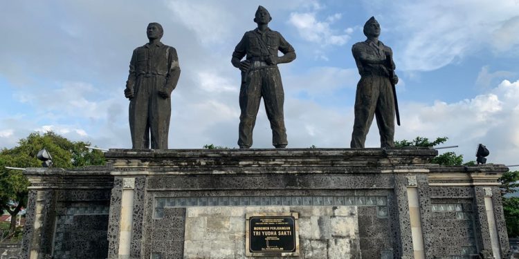 Taman Bung Karno Dielu-elukan, Monumen Tri Yudha Sakti Ditinggalkan, Merana dan Kesepian
