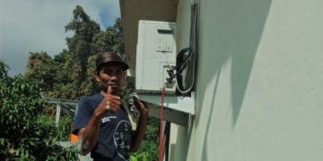 Made Sastrawan, Tukang Listrik dari Penuktukan yang Menjaga Nyala Hidup di Desa