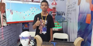 Gung Dean, Pelajar SMPN 2 Kubutambahan, Rancang Robot dan Gamelan Digital