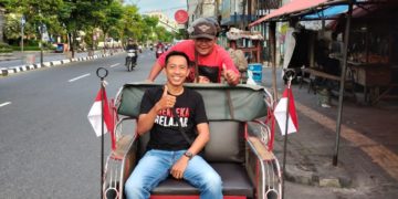 Pelajaran Berpikir Sehat dari Pak Manthok, Si Penarik Becak Motor di Kota Yogya