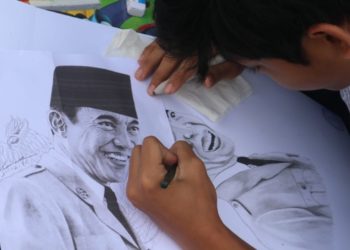 Ketika Pelajar SMP Menggambar Wajah Bung Karno