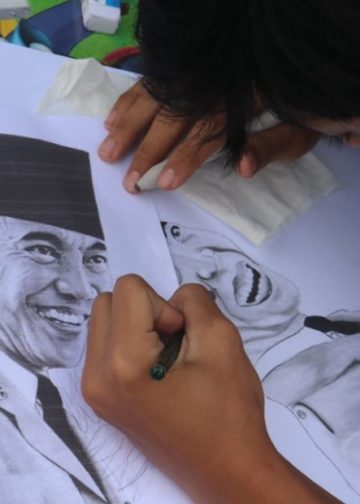 Ketika Pelajar SMP Menggambar Wajah Bung Karno