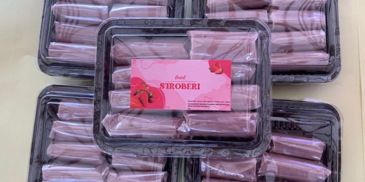 Stroberi dari Pancasari Bisa Diolah Jadi Dodol dan Selai